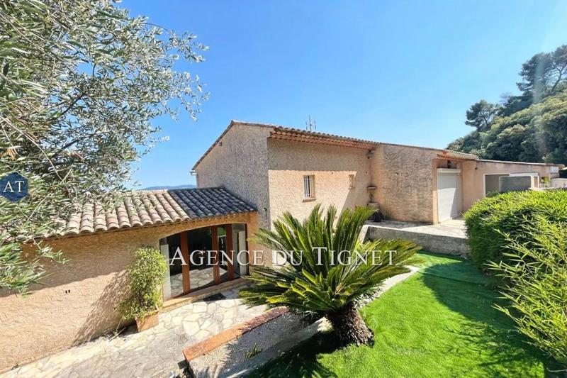 Maison - 180 m² - 7 pièces