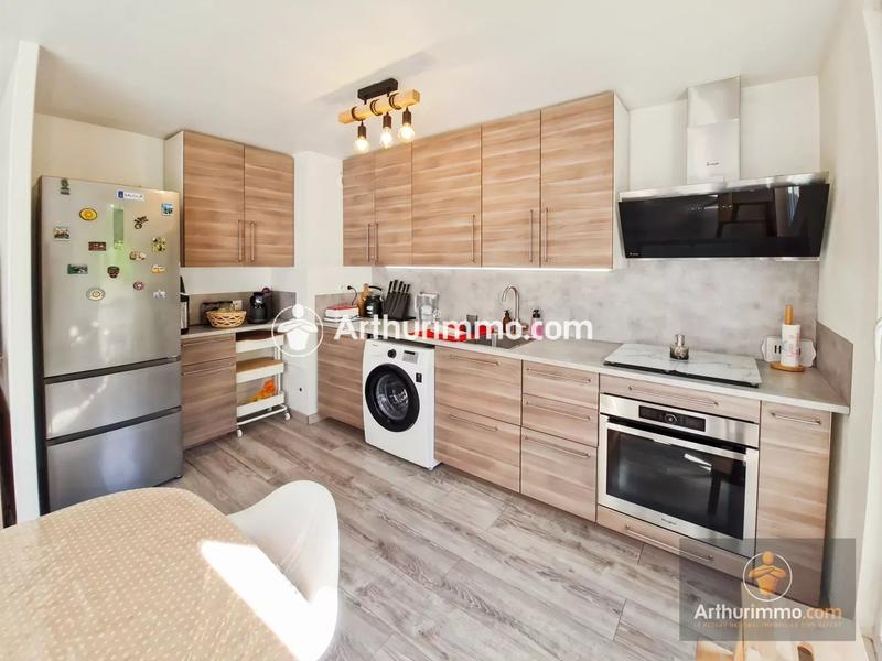 Appartement - 65 m² - 3 pièces