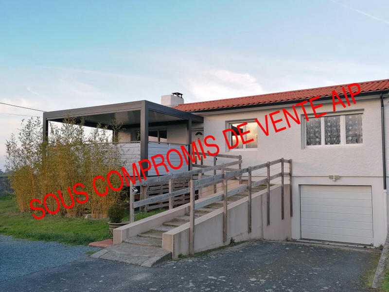 Maison - 90 m² - 5 pièces