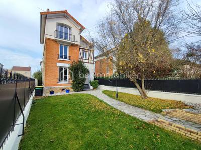 Maison - 156 m² - 6 pièces