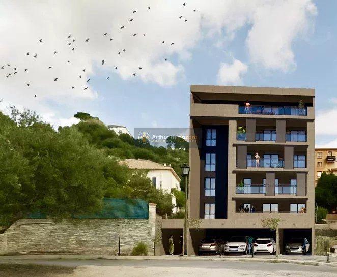 Appartement - 77 m² - 3 pièces