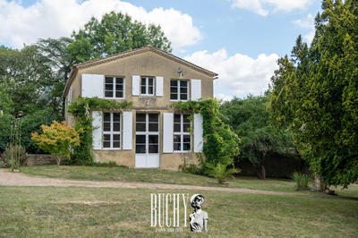 Maison - 488 m² - 16 pièces