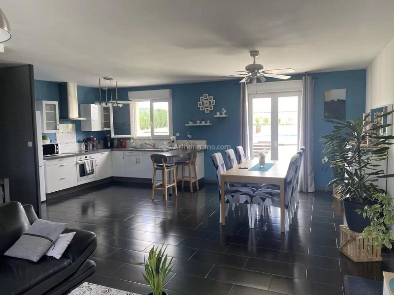 Maison - 97 m² - 4 pièces