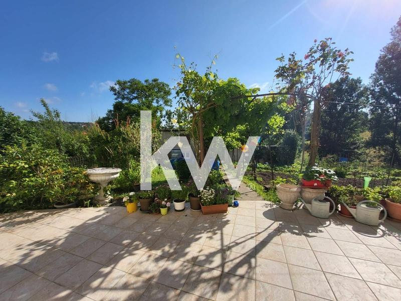 Maison - 177 m² - 6 pièces