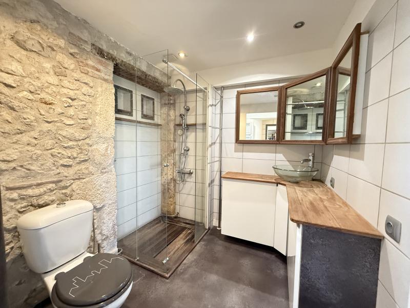 Maison - 210 m² - 11 pièces