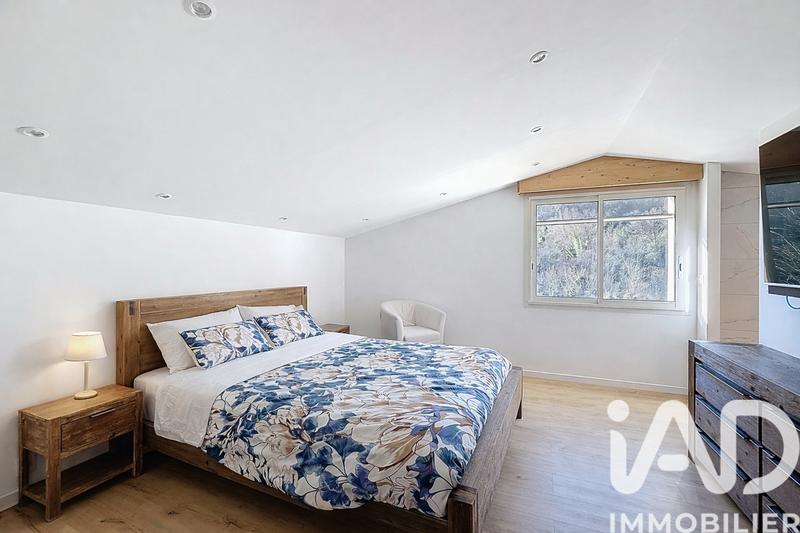 Appartement - 135 m² - 5 pièces