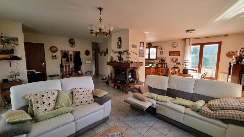 Maison - 146 m² - 5 pièces