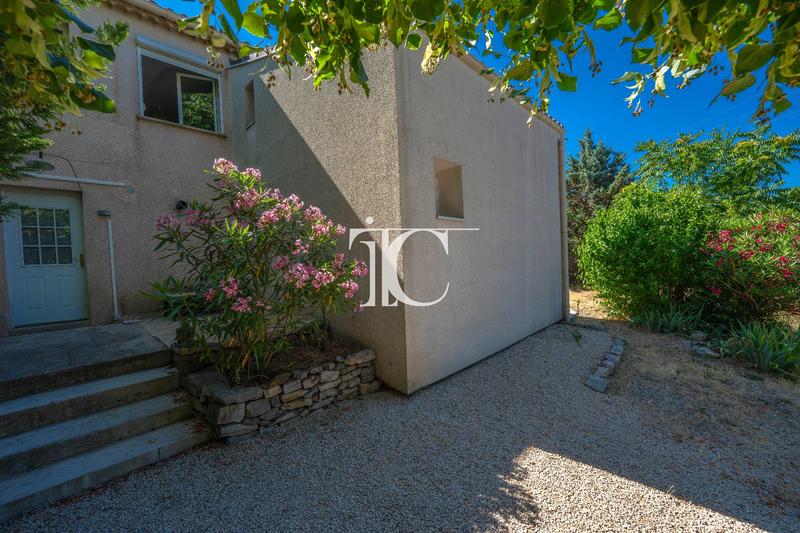 Maison - 111 m² - 4 pièces