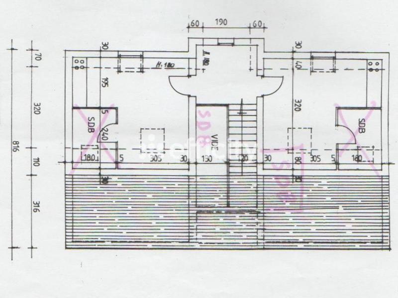 Immeuble - 200 m² - 10 pièces