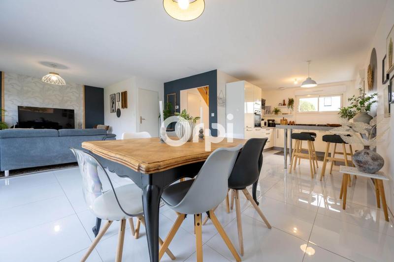 Maison - 120 m² - 5 pièces