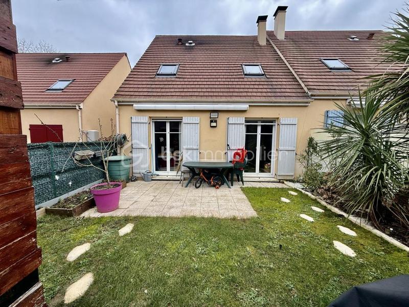 Maison - 91 m² - 5 pièces