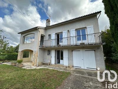 Maison - 183 m² - 7 pièces