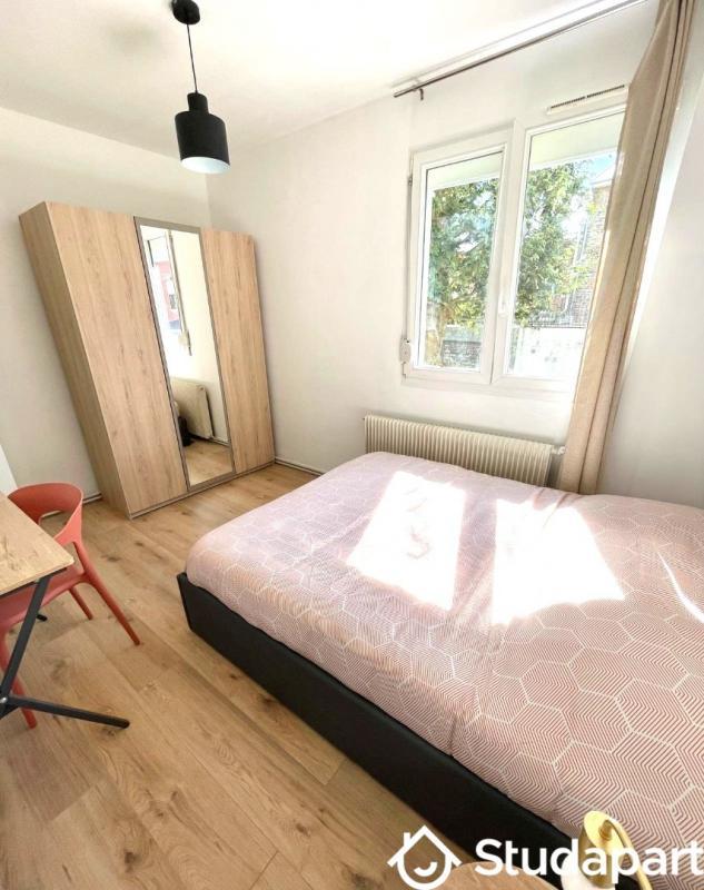 Chambre - 10 m² - 1 pièce