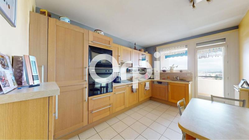 Appartement - 120 m² - 6 pièces