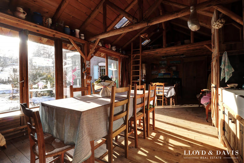 Maison - 194 m² - 8 pièces