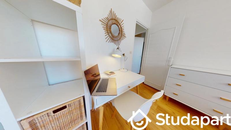 Chambre - 12 m² - 1 pièce