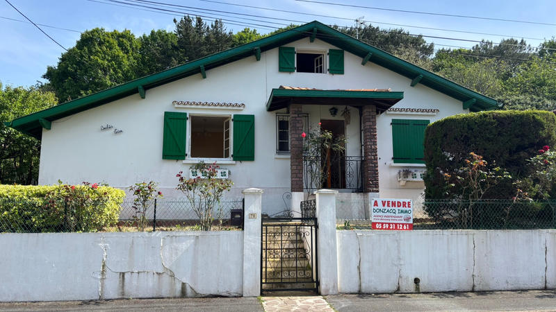 Maison - 90 m² - 5 pièces