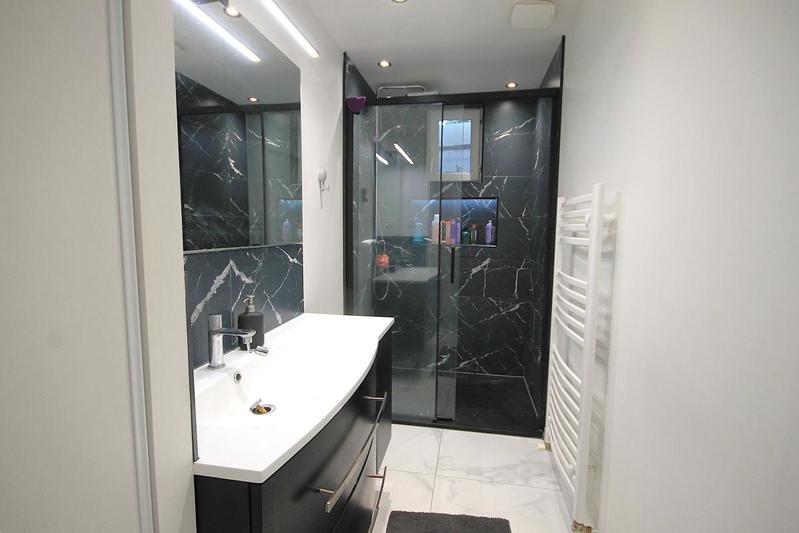 Maison - 218 m² - 5 pièces