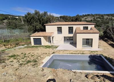 Maison - 159 m² - 5 pièces