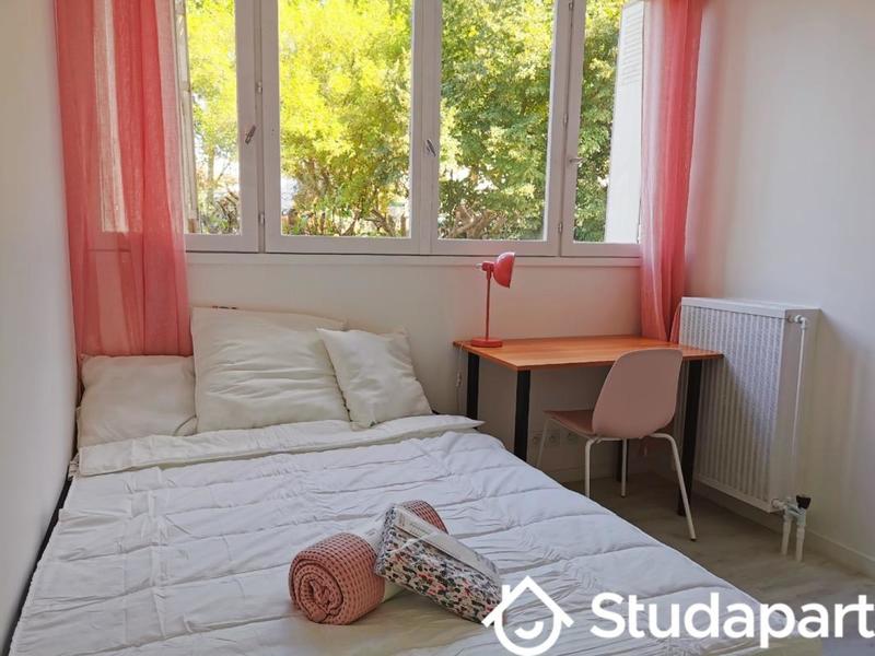 Chambre - 9 m² - 1 pièce