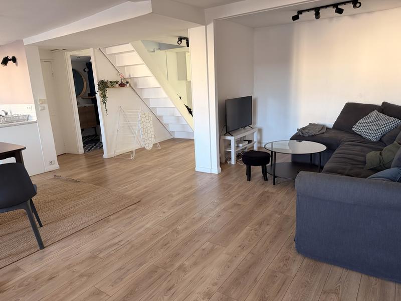 Appartement - 85 m² - 6 pièces