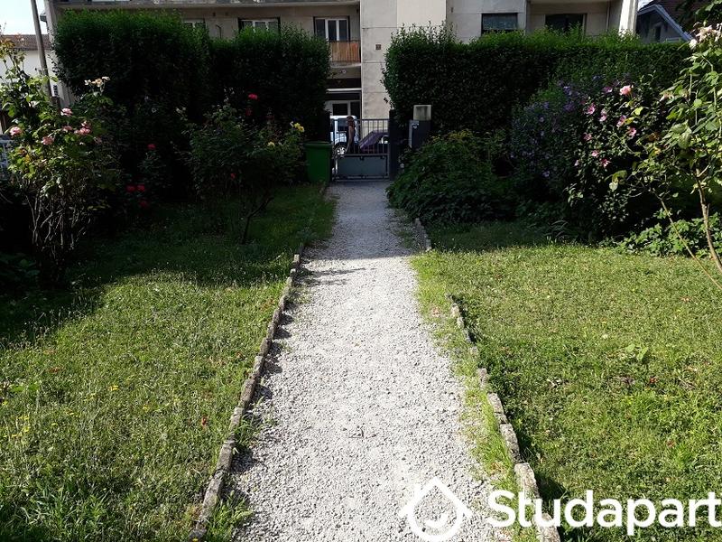 Chambre - 13 m² - 1 pièce