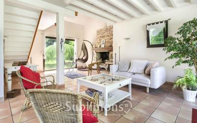 Propriété - 176 m² - 6 pièces