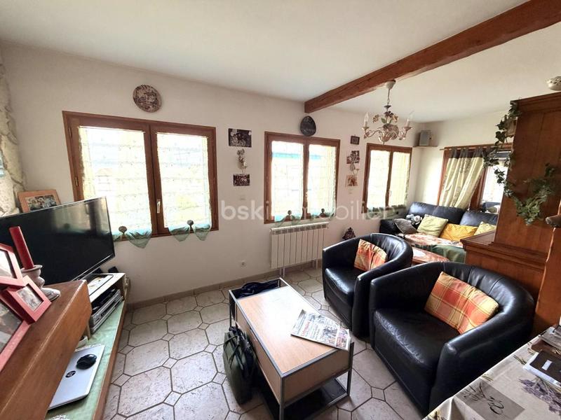 Maison traditionnelle - 85 m² - 3 pièces