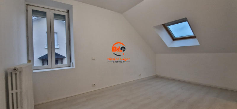 Appartement - 100 m² - 7 pièces