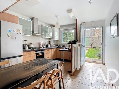 Maison - 104 m² - 4 pièces