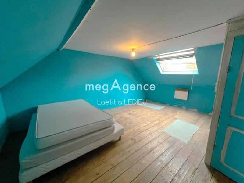 Maison - 87 m² - 10 pièces