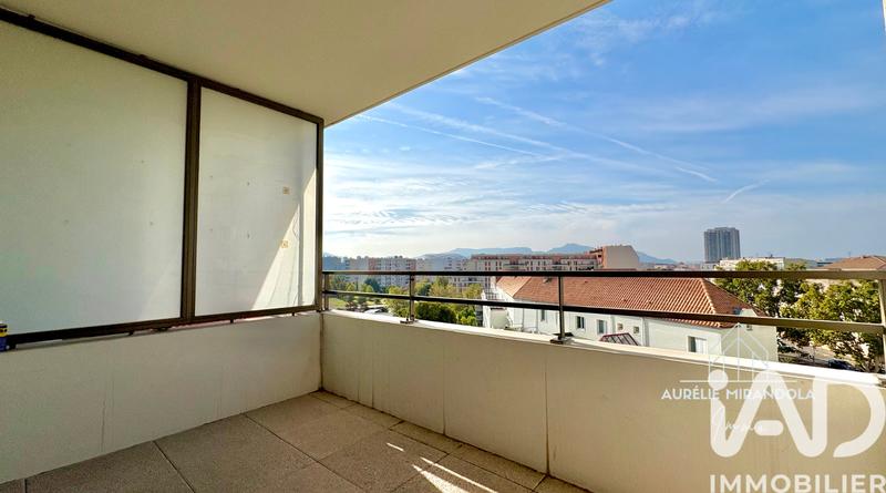 Appartement - 56 m² - 3 pièces