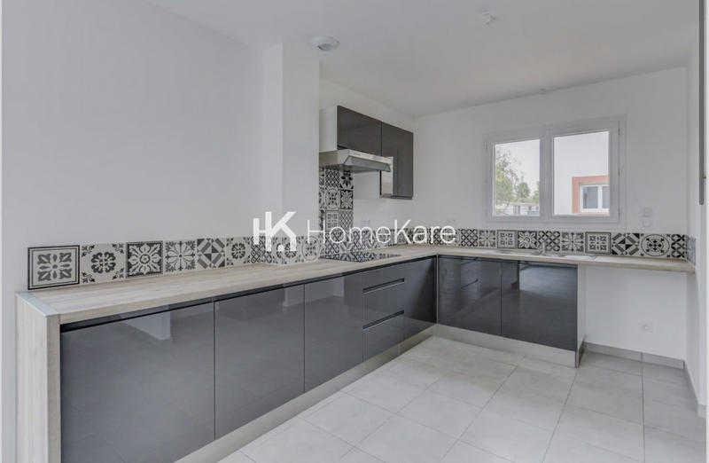 Maison - 85 m² - 4 pièces