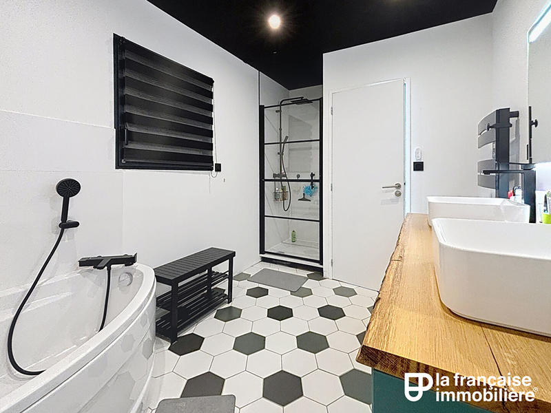 Maison - 108 m² - 5 pièces