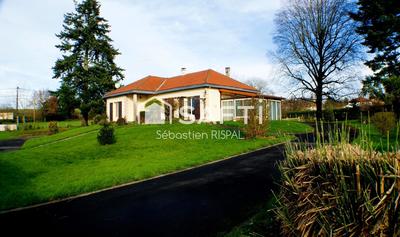 Maison - 214 m² - 7 pièces