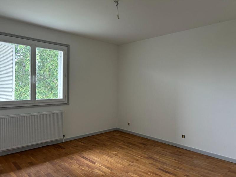 Maison - 175 m² - 7 pièces