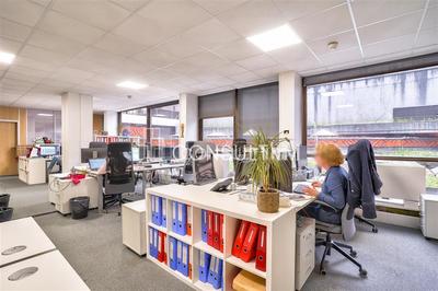 Bureau - 633 m²