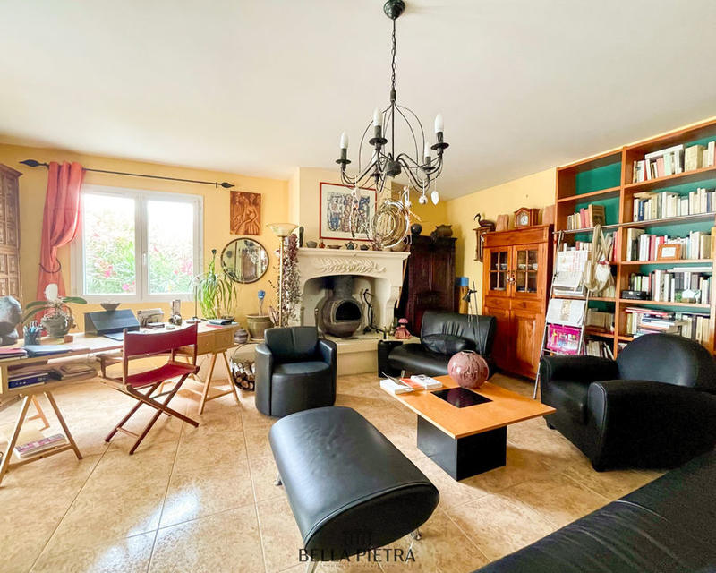 Maison - 177 m² - 6 pièces