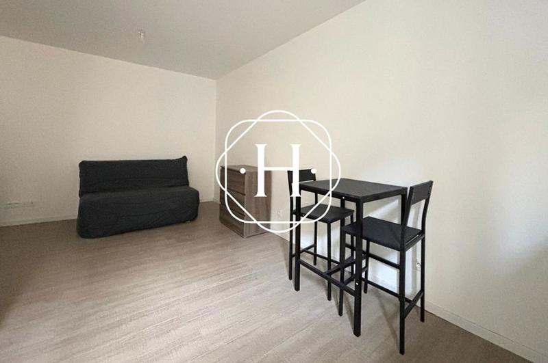 Studio - 18 m² - 1 pièce
