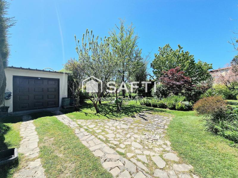 Maison - 141 m² - 5 pièces