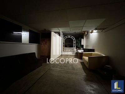 Local commercial - 380 m²