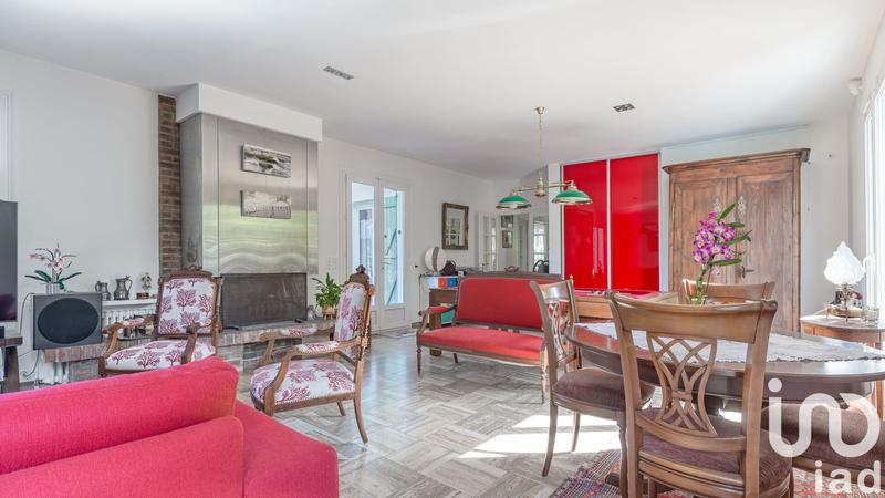 Maison - 183 m² - 9 pièces