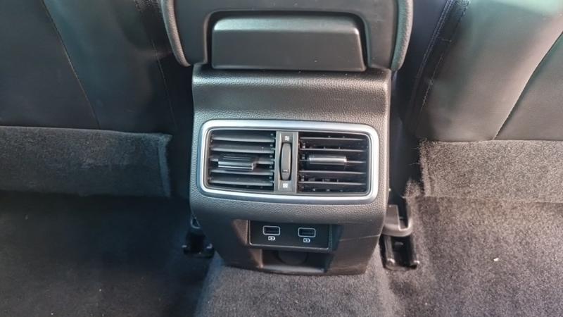 Renault Mégane IV Berline Tce 140 Edc Techno