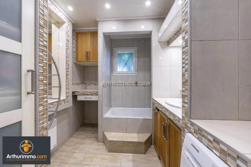 Maison - 108 m² - 5 pièces