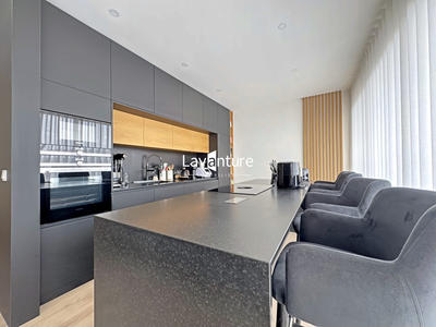 Appartement - 118 m² - 6 pièces