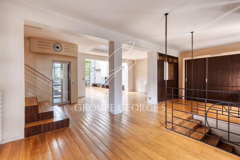 Appartement - 429 m² - 8 pièces