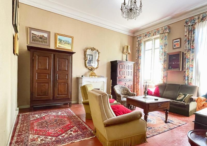 Appartement - 135 m² - 6 pièces