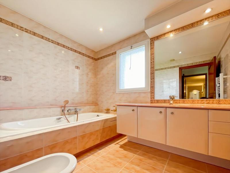 Villa - 185 m² - 5 pièces