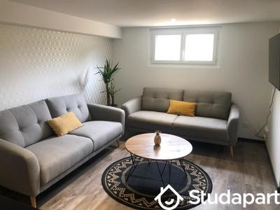 Chambre - 12 m² - 1 pièce