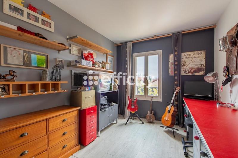 Maison - 188 m² - 7 pièces